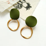 Boucles d'oreilles créoles géométriques vert mat et or