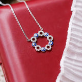 Collier vintage en argent avec cristaux bleus et blancs