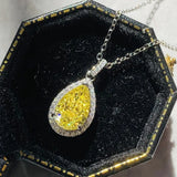 Collier en argent jaune et cristal blanc