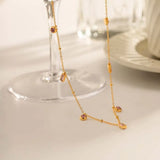 Collier vintage délicat en cristal rose et or