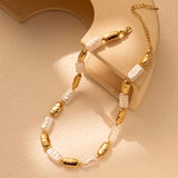 Collier vintage en or et perles blanches rectangulaires