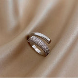 Bague ajustable en argent pavée de cristaux étincelants