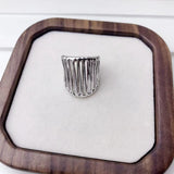Bague ajustable argentée nervurée