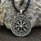 Collier Viking avec cercle runique en argent