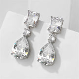 Boucles d'oreilles vintage en argent étincelantes en forme de goutte