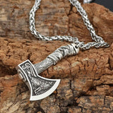 Collier vintage avec pendentif en forme de hache viking