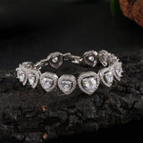 Bracelet à breloques en argent étincelant en forme de cœur
