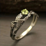 Bague vintage en argent avec pierre verte en forme de feuille