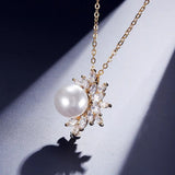 Collier vintage en or avec pétales de perles