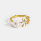 Rise - Bague blanche à fleurs