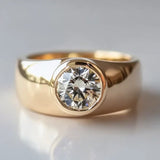 Bague vintage en or avec cristal blanc rond incrusté